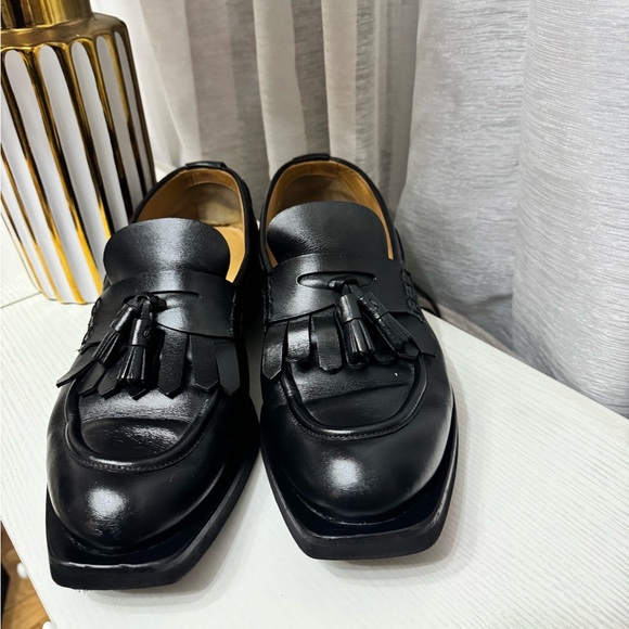 Emporio Armani Sleek Black Tassel Loafers for Men - Picture 9 of 11